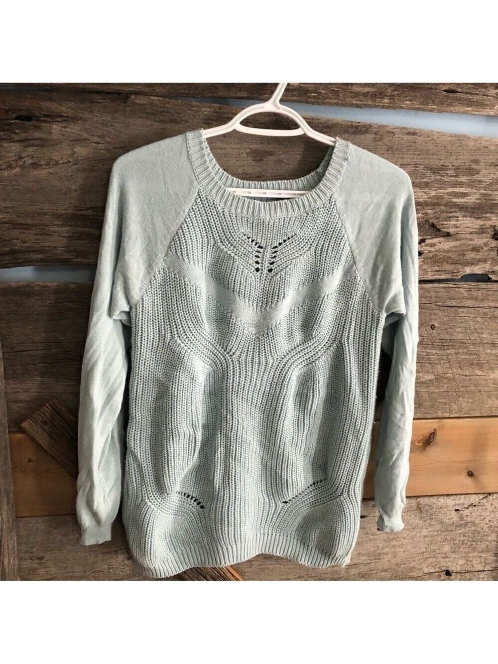 𝅺blue Seven Size M Light Dusty Blue Cable Knit Sweater